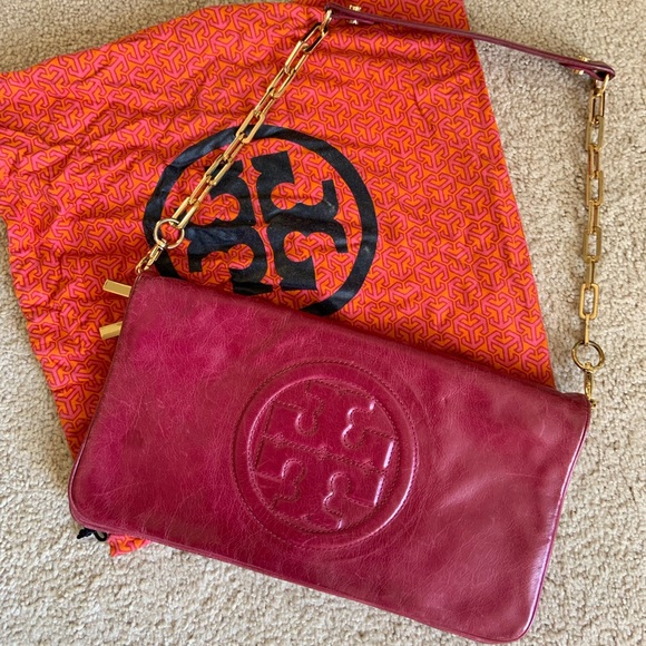 Tory Burch Handbags - Tory Burch Bombe Reva Logo Magenta Leather Bag
